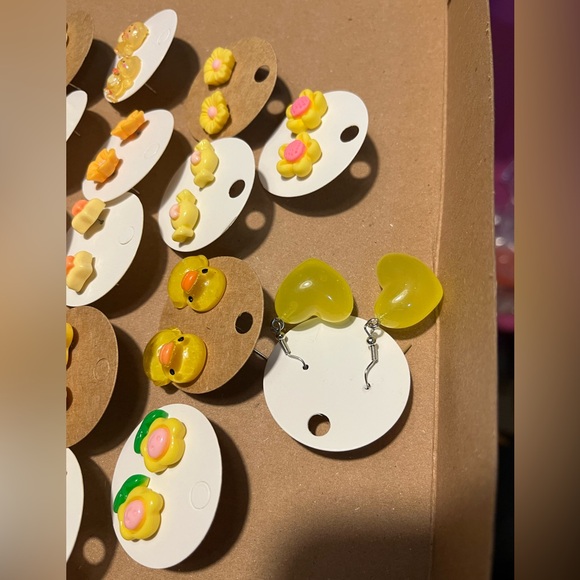 #11 NEW Handmade BIG Yellow Earrings Set - Picture 6 of 8